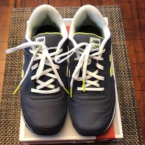 New Balance size 3 in excellent condition